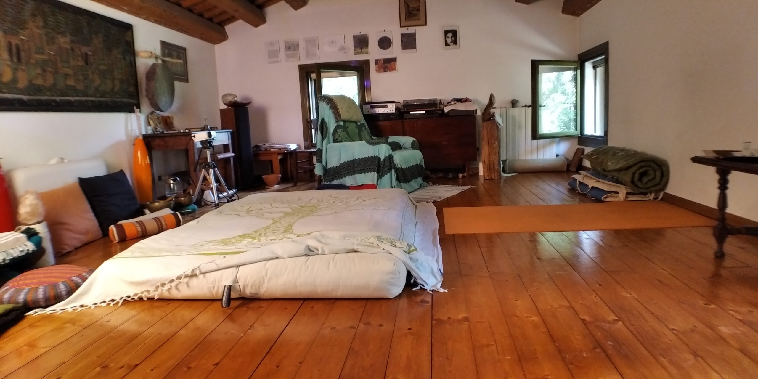 studio di riflessologia plantare con futon